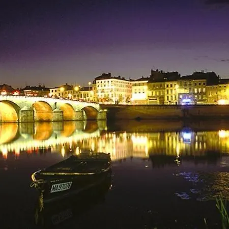 Nuit Romantique, Spa, Cremant, Cinema, Flipper - Escapade Veyloise Apartment *